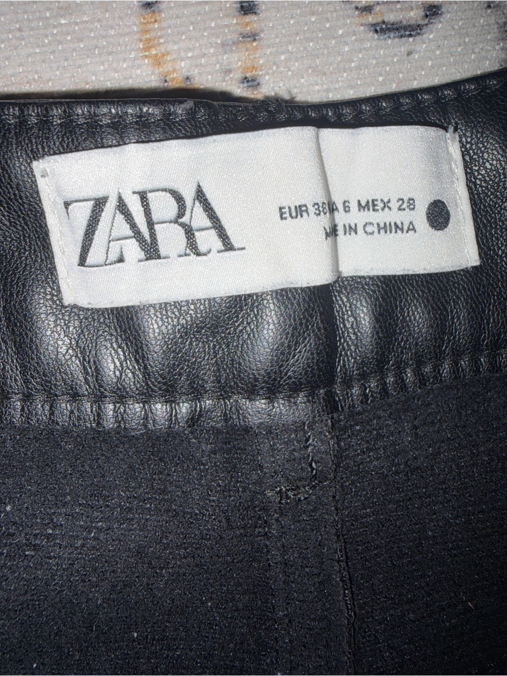 Zara Black Faux Leather Pants - Picture 6 of 6